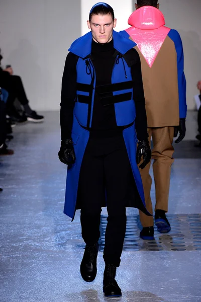 Look 35